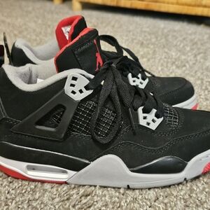 Air Jordan 4 "Bred" -